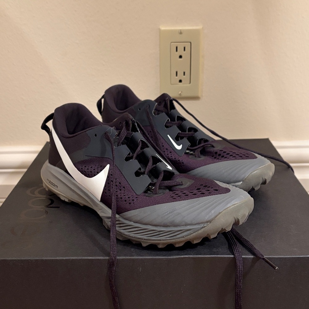 Nike Black and Gray Trail Shoes